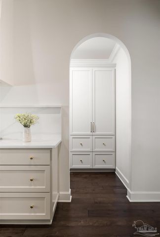 5677 Highland Lake Dr, Milton, FL 32583