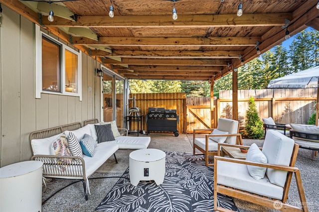 9415 Lupine Circle W, University Place, WA 98467