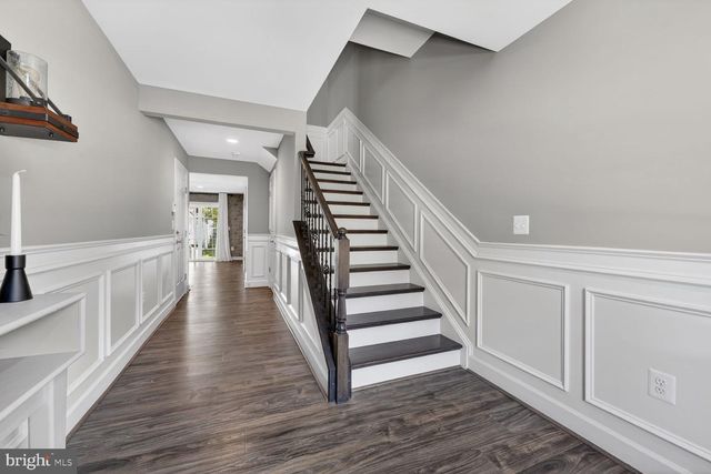 8909 ENGLEWOOD FARMS DR, Manassas, VA 20112