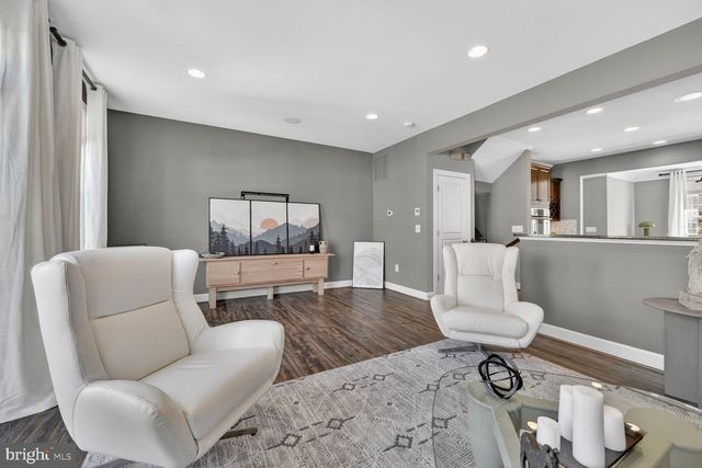 8909 ENGLEWOOD FARMS DR, Manassas, VA 20112