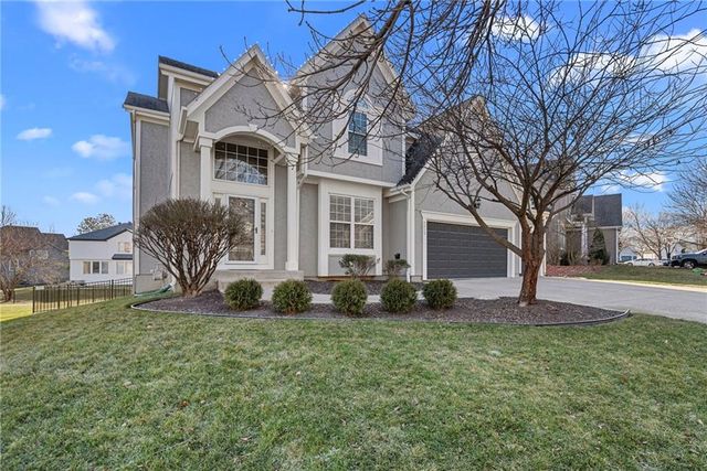 7715 W 144 Terrace, Overland Park, KS 66223