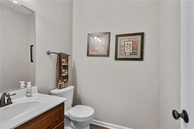 7715 W 144 Terrace, Overland Park, KS 66223