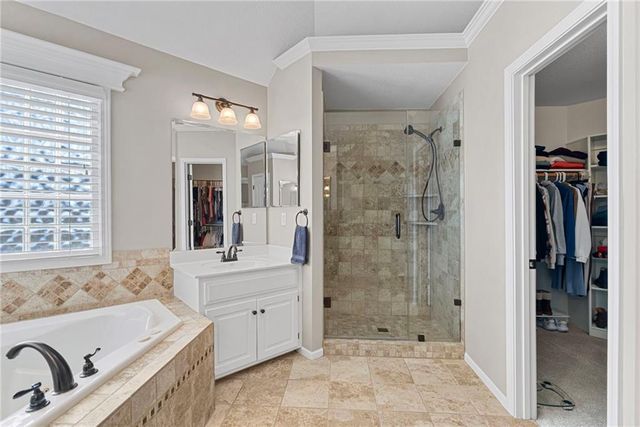 7715 W 144 Terrace, Overland Park, KS 66223