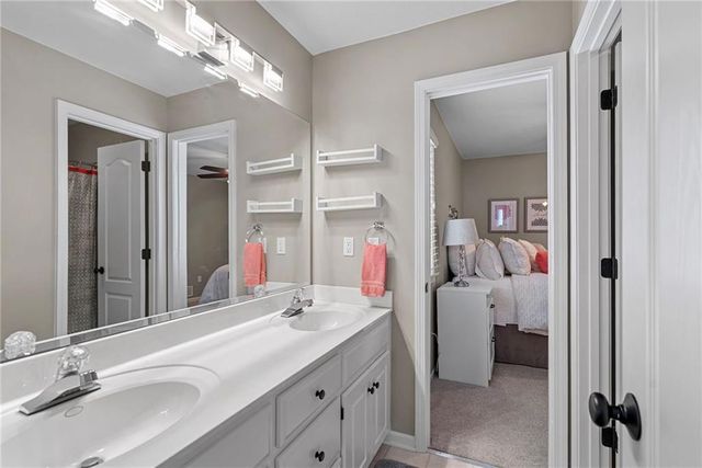 7715 W 144 Terrace, Overland Park, KS 66223