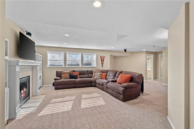 7715 W 144 Terrace, Overland Park, KS 66223