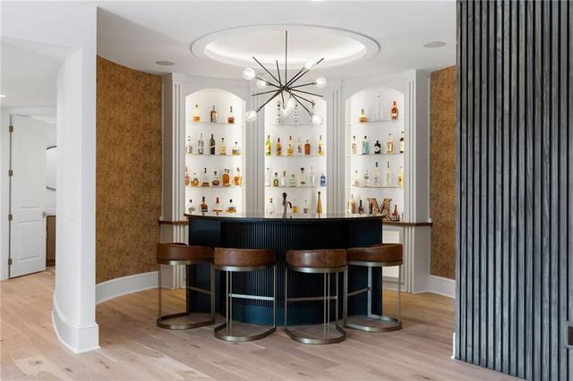 17040 S Highland Ridge Drive, Loch Lloyd, MO 64012