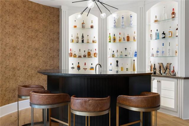 17040 S Highland Ridge Drive, Loch Lloyd, MO 64012