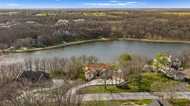 17040 S Highland Ridge Drive, Loch Lloyd, MO 64012