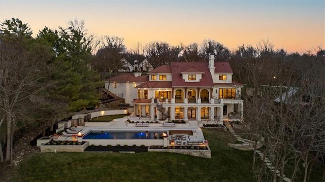 17040 S Highland Ridge Drive, Loch Lloyd, MO 64012
