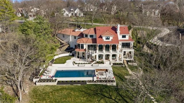 17040 S Highland Ridge Drive, Loch Lloyd, MO 64012