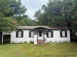 275 Bishop Phillips Avenue, Mobile, AL 36608