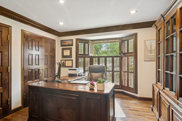 1653 N Belmont Court, Arlington Heights, IL 60004