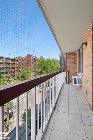 13624 Maple Avenue 3D, Flushing, NY 11355