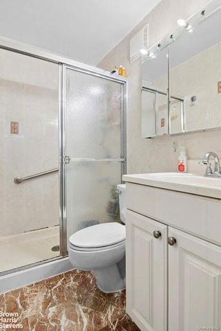 13624 Maple Avenue 3D, Flushing, NY 11355
