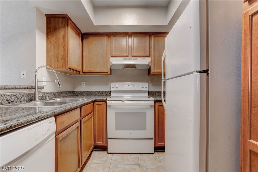 Image 10 of property listing at 1455 East Katie Avenue C21, Las Vegas, NV 89119