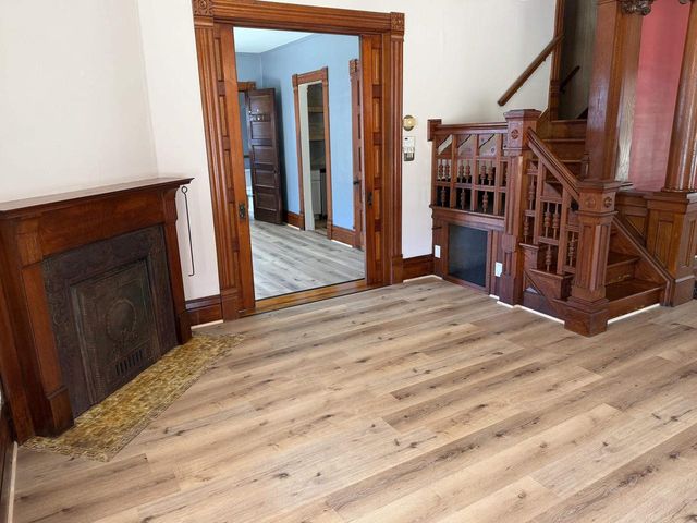 21 N Atwood Avenue, Janesville, WI 53548