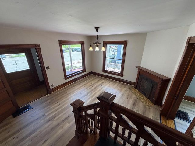 21 N Atwood Avenue, Janesville, WI 53548