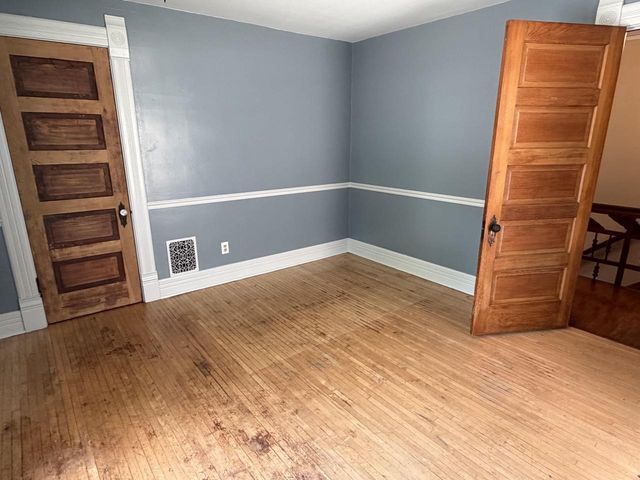 21 N Atwood Avenue, Janesville, WI 53548