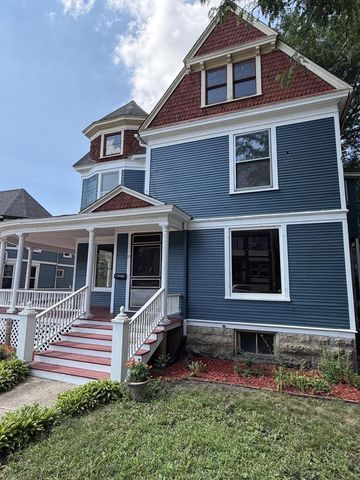21 N Atwood Avenue, Janesville, WI 53548
