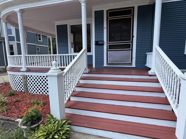 21 N Atwood Avenue, Janesville, WI 53548