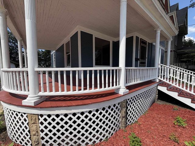 21 N Atwood Avenue, Janesville, WI 53548