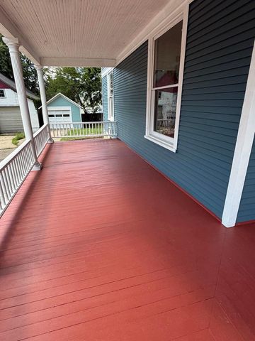 21 N Atwood Avenue, Janesville, WI 53548