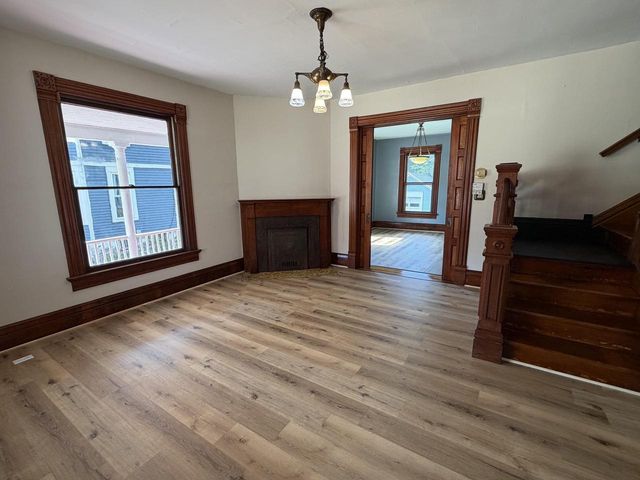21 N Atwood Avenue, Janesville, WI 53548