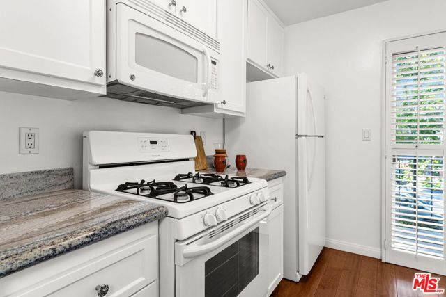 922 14th Sreet 111, Santa Monica, CA 90403