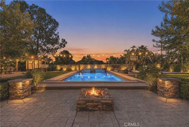 605 Jocelyn Shelby Way, Corona, CA 92881