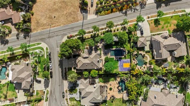 605 Jocelyn Shelby Way, Corona, CA 92881