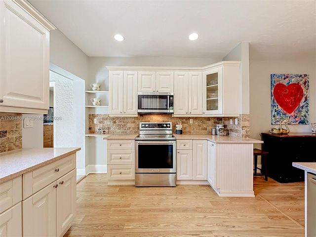 1029 Harrison Street, Hollywood, FL 33019