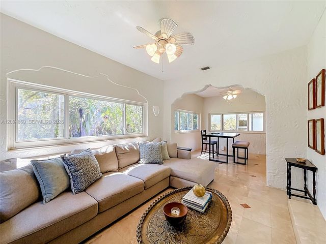 1029 Harrison Street, Hollywood, FL 33019