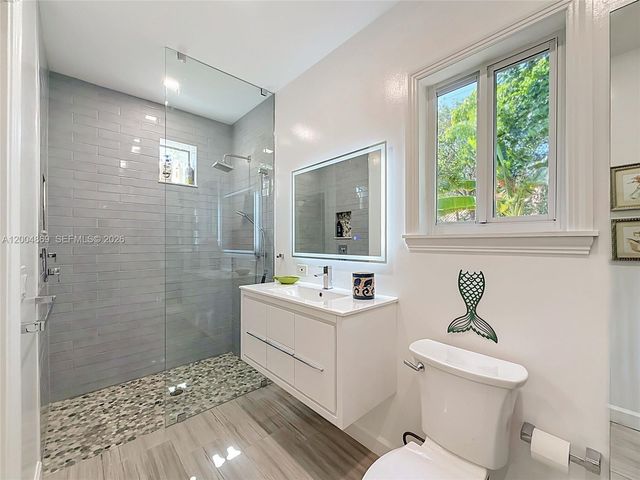 1029 Harrison Street, Hollywood, FL 33019