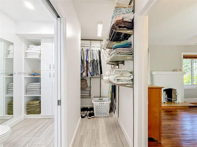 1029 Harrison Street, Hollywood, FL 33019