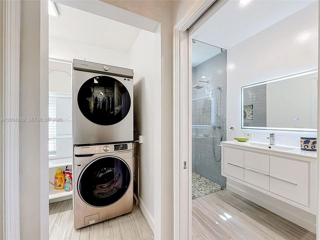 1029 Harrison Street, Hollywood, FL 33019