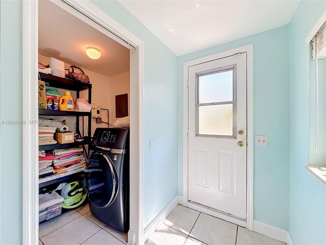 1029 Harrison Street, Hollywood, FL 33019