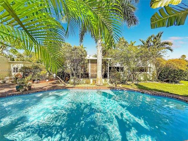 1029 Harrison Street, Hollywood, FL 33019