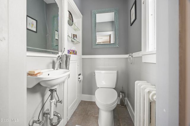 35 Highland Drive, East Greenbush, NY 12061