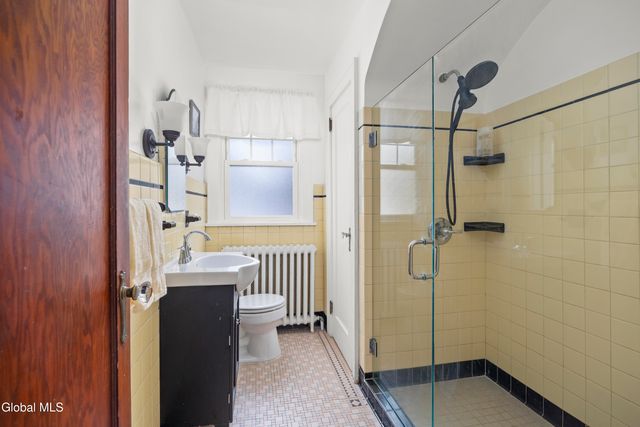 35 Highland Drive, East Greenbush, NY 12061