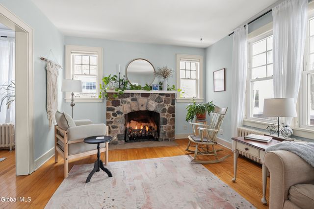 35 Highland Drive, East Greenbush, NY 12061