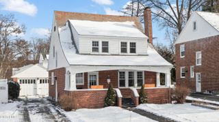 35 Highland Drive, East Greenbush, NY 12061