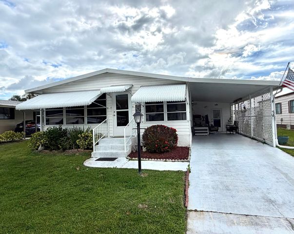 8204 W Bitterbush Lane, Port St. Lucie, Port St Lucie, FL 34952