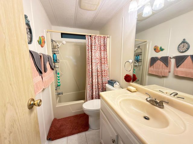 8204 W Bitterbush Lane, Port St. Lucie, Port St Lucie, FL 34952