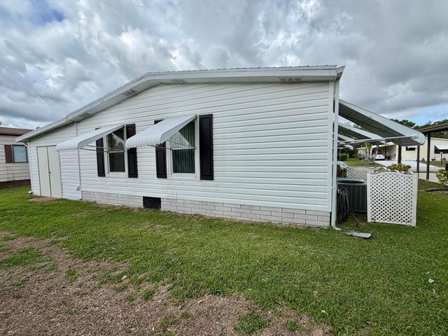 8204 W Bitterbush Lane, Port St. Lucie, Port St Lucie, FL 34952