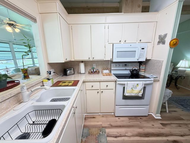 8204 W Bitterbush Lane, Port St. Lucie, Port St Lucie, FL 34952