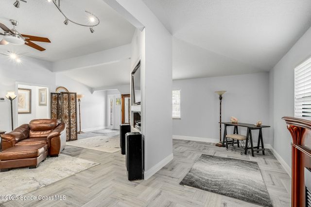 2100 Vernon Place, Melbourne, FL 32901