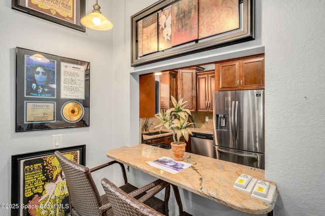 2100 Vernon Place, Melbourne, FL 32901