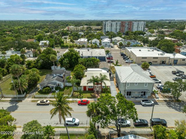 2100 Vernon Place, Melbourne, FL 32901