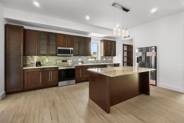 5487 Cimmeron Court, Gulf Breeze, FL 32563