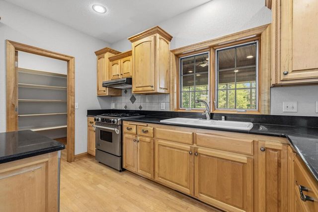 7636 Fairway LANE, West Bend, WI 53090